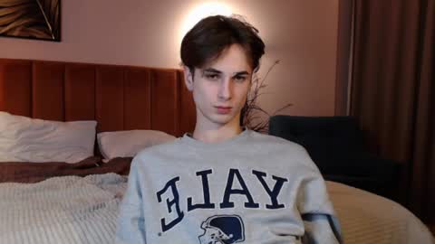 lucacharm online show from February 2025 12:06:01 AM