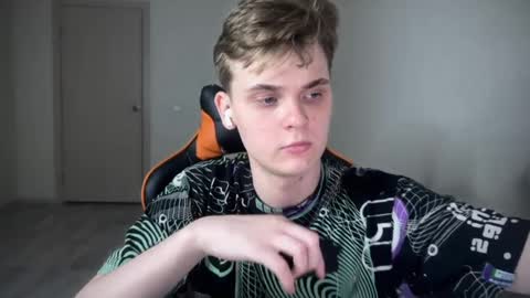 Snapshot of lucas_dany chatting on December 2024 02:13:01 PM Lucas Gill online show from December 2024 02:13:01 PM