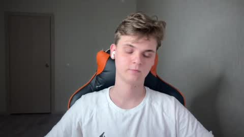 Snapshot of lucas_dany chatting on January 2025 11:45:02 PM Lucas Gill online show from January 2025 11:45:02 PM