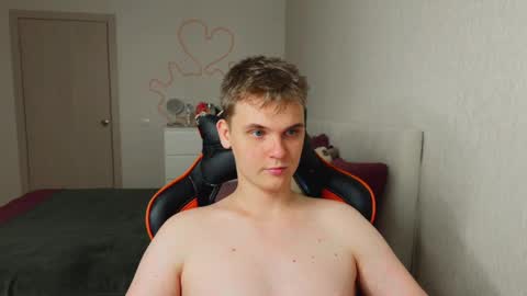 Snapshot of lucas_dany chatting on September 2025 04:39:02 AM Lucas Gill online show from September 2025 04:39:02 AM