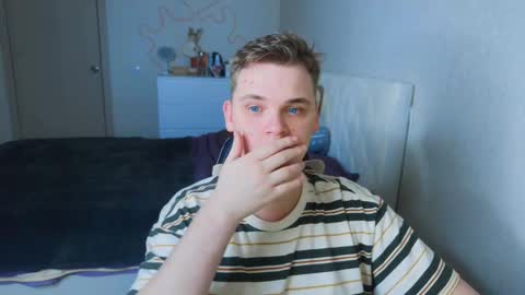 Snapshot of lucas_dany chatting on November 2025 03:39:02 AM Lucas Gill online show from November 2025 03:39:02 AM