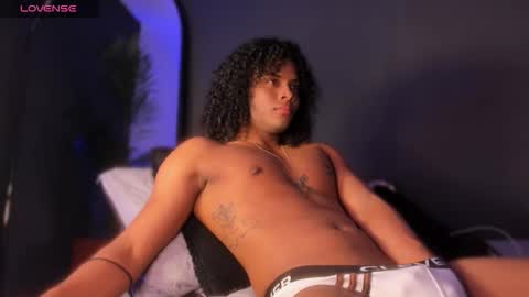   online show from November 2025 01:58:02 AM