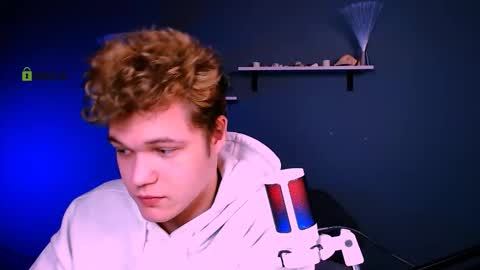 lucas_long_ online show from December 2025 09:36:01 AM