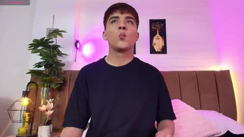 Lucas lovee online show from February 2026 02:51:01 AM