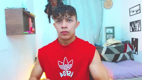 Snapshot of lucas_luxx1 chatting on September 2025 12:40:01 PM Lucas Luxx online show from September 2025 12:40:01 PM