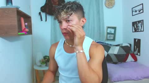 Snapshot of lucas_luxx1 chatting on October 2025 01:52:01 PM Lucas Luxx online show from October 2025 01:52:01 PM