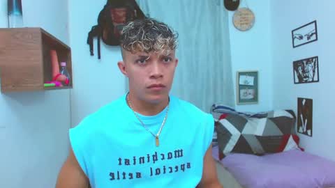 Snapshot of lucas_luxx1 chatting on October 2025 12:57:02 PM Lucas Luxx online show from October 2025 12:57:02 PM