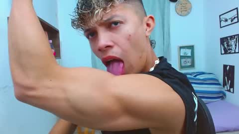 Snapshot of lucas_luxx1 chatting on October 2025 02:05:02 PM Lucas Luxx online show from October 2025 02:05:02 PM