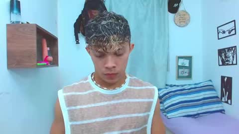 Snapshot of lucas_luxx1 chatting on October 2025 01:55:02 PM Lucas Luxx online show from October 2025 01:55:02 PM