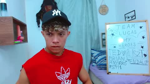 Snapshot of lucas_luxx1 chatting on October 2025 04:51:02 PM Lucas Luxx online show from October 2025 04:51:02 PM