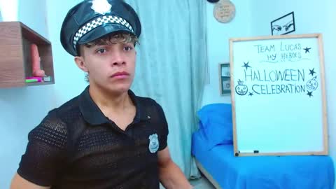 Snapshot of lucas_luxx1 chatting on October 2025 02:42:02 PM Lucas Luxx online show from October 2025 02:42:02 PM