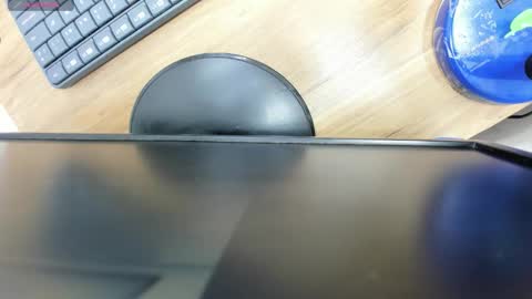  LUCAS RIVAS  online show from November 2025 10:12:01 PM