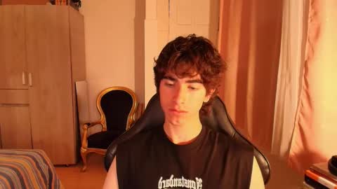 lucas_xo online show from September 2025 03:20:01 AM