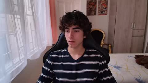 lucas_xo online show from October 2025 09:04:01 PM