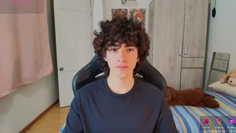 lucas_xo online show from December 2025 01:11:02 AM