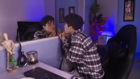 Snapshot of lucascarterr chatting on September 2025 05:18:02 AM lucascarterr online show from September 2025 05:18:02 AM