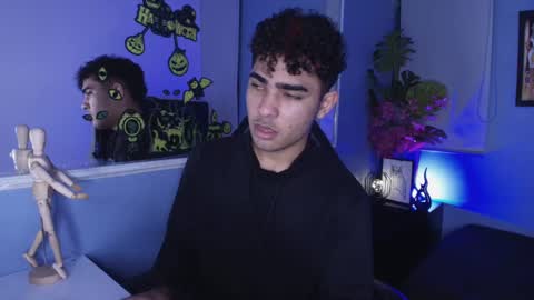 Snapshot of lucascarterr chatting on September 2025 05:11:02 AM lucascarterr online show from September 2025 05:11:02 AM