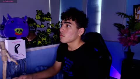 Snapshot of lucascarterr chatting on October 2025 08:53:02 PM lucascarterr online show from October 2025 08:53:02 PM