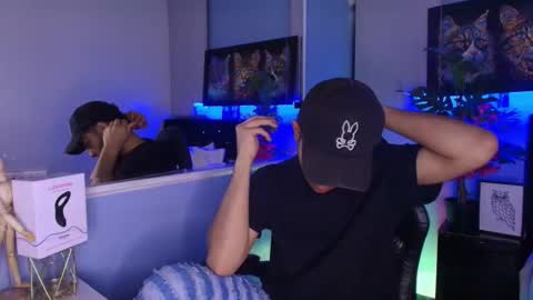 Snapshot of lucascarterr chatting on November 2025 04:46:01 AM lucascarterr online show from November 2025 04:46:01 AM