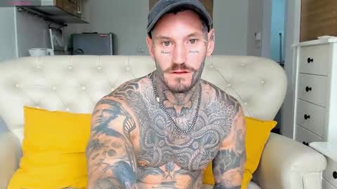 lucasexclusive online show from September 2025 04:01:01 AM