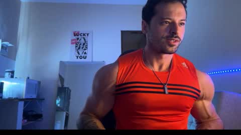 lucasfit24 online show from February 2026 02:48:02 PM