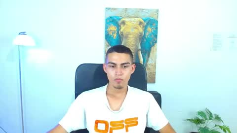 Lucas online show from April 2026 08:25:02 PM