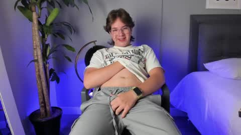 Lucas Morales online show from June 2026 02:52:02 PM