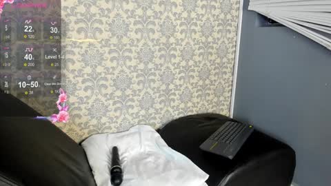 MIA HOT online show from February 2025 03:20:02 PM