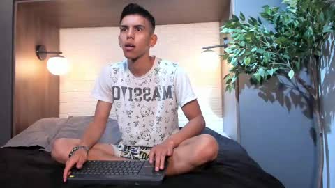 Lucca Moreti online show from March 2026 03:44:01 AM