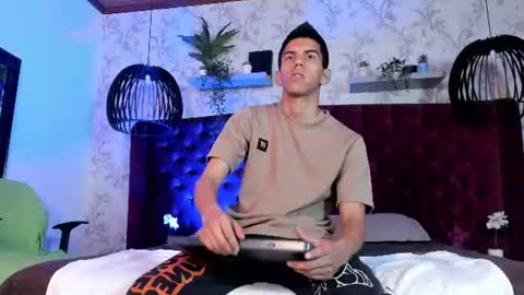 Lucca Moreti online show from July 2026 03:33:01 AM