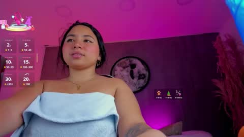 Snapshot of luccia_smith chatting on January 2026 05:33:02 AM L U C C I A online show from January 2026 05:33:02 AM