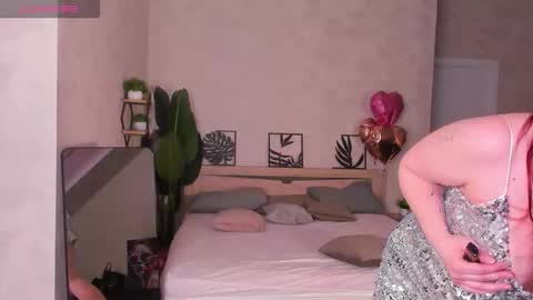 Gloria online show from March 2026 08:20:02 AM