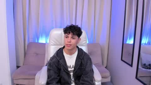 Lucho online show from April 2026 03:59:01 AM