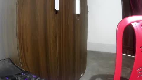 Snapshot of luci_ri chatting on September 2025 08:05:01 AM luci_ri online show from September 2025 08:05:01 AM