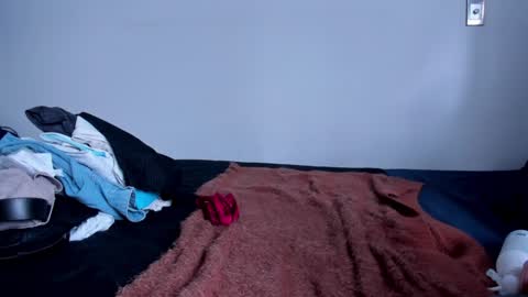 Lucia online show from December 2024 08:01:02 PM