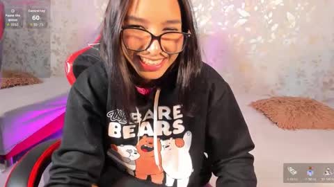 Snapshot of lucia_oregon chatting on November 2025 12:51:02 PM L U C I A online show from November 2025 12:51:02 PM