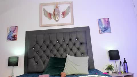 Snapshot of lucia_rosee chatting on November 2025 04:11:01 AM Lucia online show from November 2025 04:11:01 AM