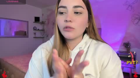 lucia star  online show from February 2025 05:42:02 AM