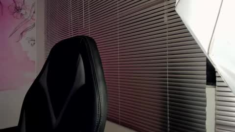 lucia star  online show from February 2025 02:28:02 AM