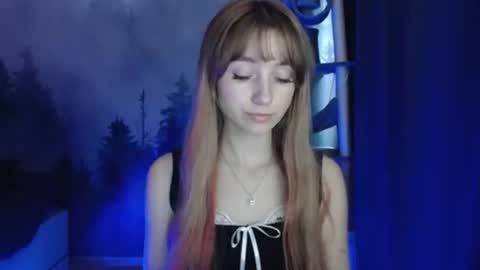 Snapshot of luciacam20 chatting on January 2025 01:20:01 PM Lucy online show from January 2025 01:20:01 PM