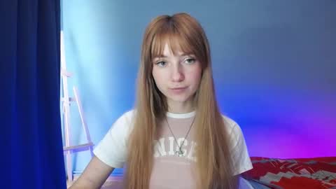 Snapshot of luciacam20 chatting on January 2025 10:19:01 AM Lucy online show from January 2025 10:19:01 AM