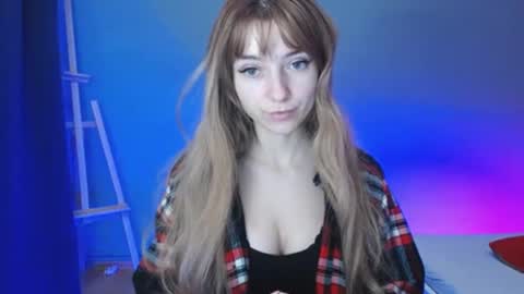 Snapshot of luciacam20 chatting on January 2025 06:14:01 AM Lucy online show from January 2025 06:14:01 AM