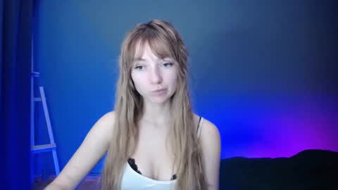 Snapshot of luciacam20 chatting on February 2025 07:24:02 PM Lucy online show from February 2025 07:24:02 PM