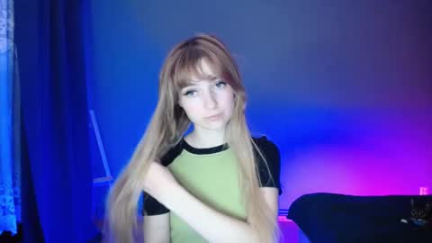 Snapshot of luciacam20 chatting on February 2025 10:31:01 PM Lucy online show from February 2025 10:31:01 PM