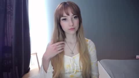 Snapshot of luciacam20 chatting on February 2025 09:34:02 AM Lucy online show from February 2025 09:34:02 AM