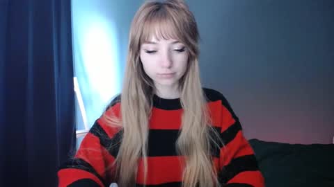 Snapshot of luciacam20 chatting on February 2025 06:28:01 AM Lucy online show from February 2025 06:28:01 AM