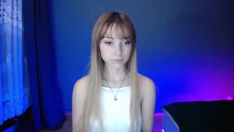 Snapshot of luciacam20 chatting on March 2025 07:26:02 PM Lucy online show from March 2025 07:26:02 PM