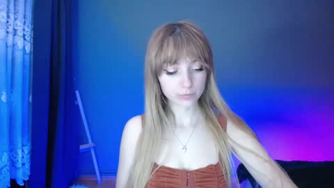 Snapshot of luciacam20 chatting on March 2025 10:32:01 PM Lucy online show from March 2025 10:32:01 PM