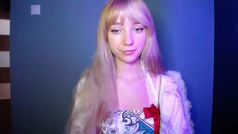 Snapshot of luciacam20 chatting on October 2025 06:34:01 AM Lucy online show from October 2025 06:34:01 AM