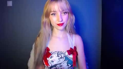 Snapshot of luciacam20 chatting on November 2025 07:57:01 PM Lucy online show from November 2025 07:57:01 PM